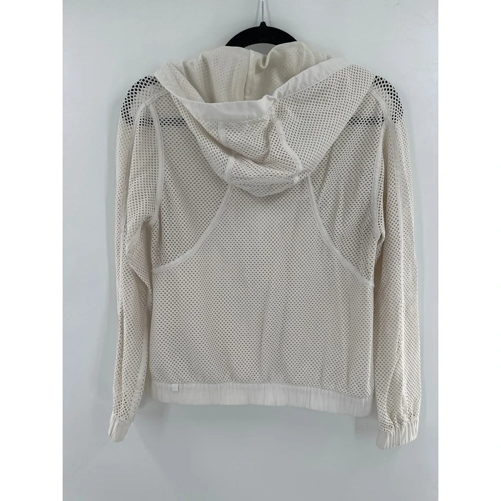 Lululemon Mesh on‎ Mesh Jacket Off White